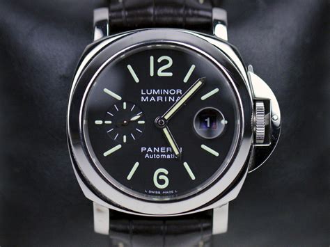 panerai luminor pam104.